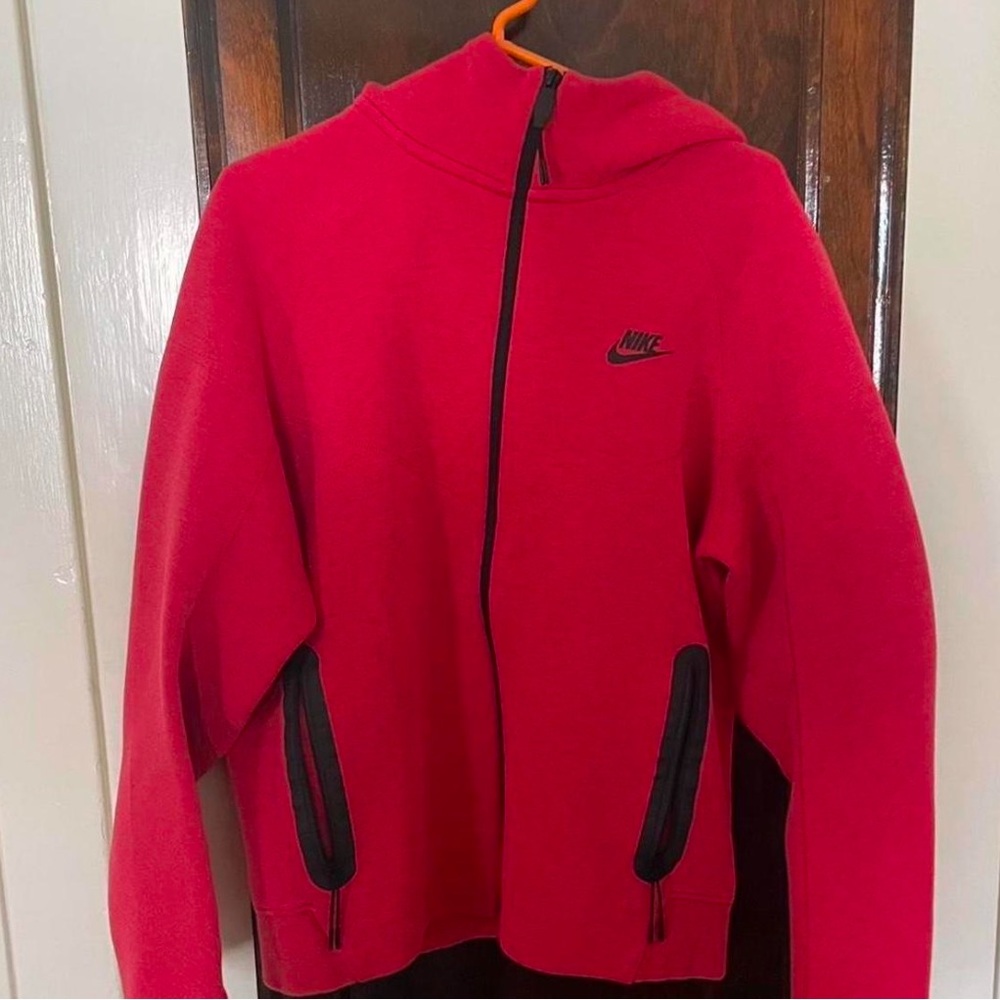 Red Nike Tech Fleece